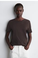Round-Neck T-Shirt Brown