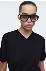 Knitted V-Neck T-Shirt Navy - Image 3