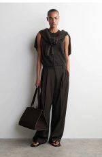 Cashmere Round-Neck Vest Brown - Image 2