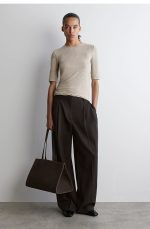 Round-Neck T-Shirt Beige - Image 2