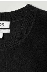 Merino Round-Neck Sweater Black - Image 5