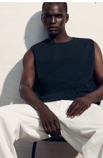 Knitted Round-Neck Vest Navy