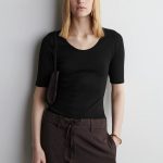 Round-Neck T-Shirt Black