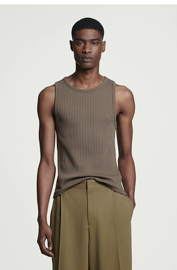 O1CN01Cnyb401u7vs0xtKpn_!!4611686018427380567-0-item_pic Slim Vest Beige - Image 1