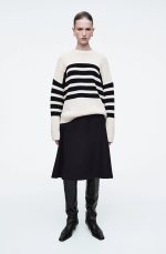 Round-Neck Regular Pullover