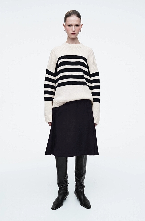 O1CN01F89qEL1u7vqU2BK3Y-4101595991 Round-Neck Regular Pullover - Image 1