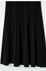Knitted Pleated Dress Black - Image 4