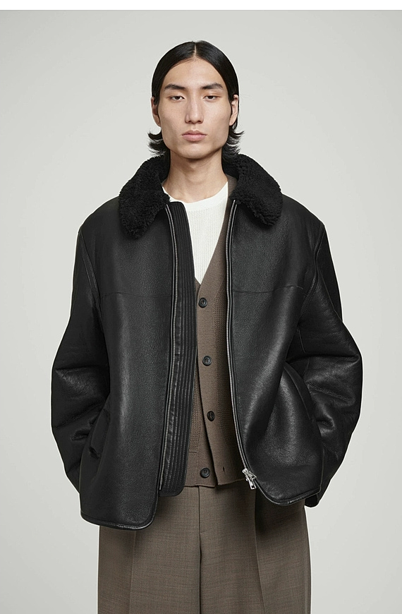 O1CN01Gi6Sa31u7vrGotxOf_!!4611686018427380567-0-item_pic Suede Regular Jacket - Image 1