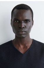 Wool V-Neck Vest Navy - Image 3