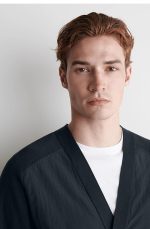 Knitted V-Neck Cardigan Navy - Image 3