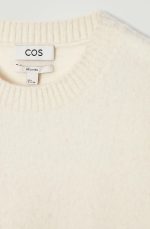Round-Neck Pullover Beige - Image 4