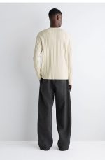 Knitted V-Neck Sweater Cream - Image 3