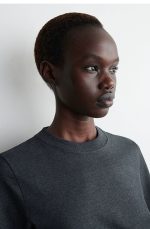 Round-Neck T-Shirt Gray - Image 3