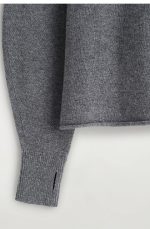 Standard V-neck Merino Wool Knitwear - Image 5