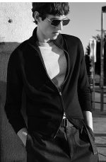 Round-Neck T-Shirt Gray - Image 2