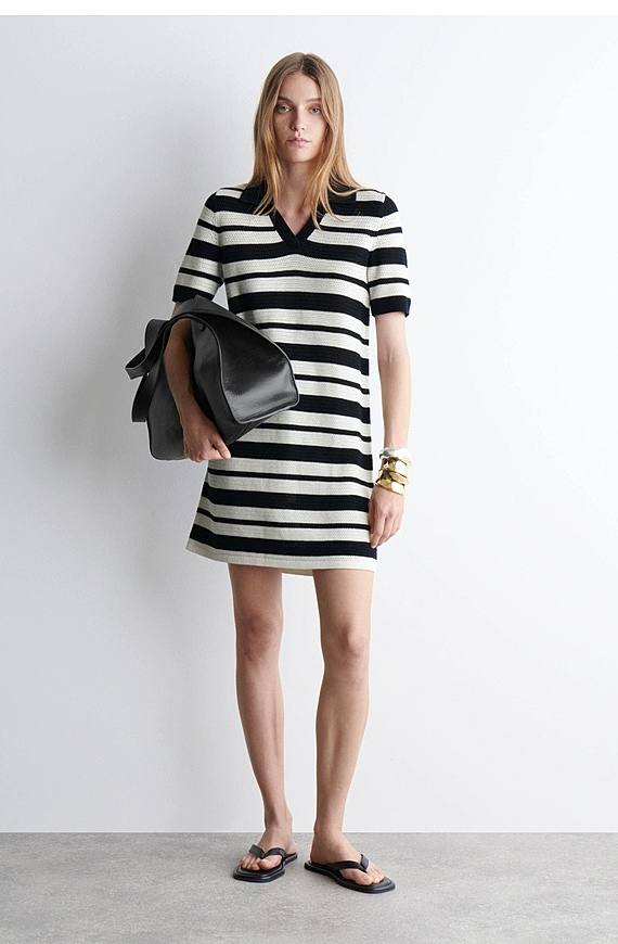 O1CN01O5UD2V1u7vt0dJZjs_!!4611686018427380567-0-item_pic Knitted Polo-Collar Dress - Image 1