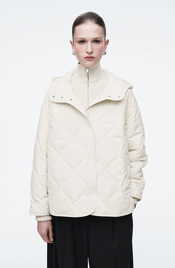 O1CN01QgKTrQ1u7vqZGstiB_!!4611686018427380567-0-item_pic Quilted Jacket White - Image 1