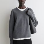 Standard V-neck Merino Wool Knitwear
