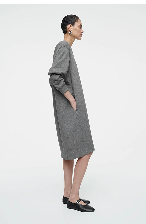 O1CN01X67PYV1u7vozec4IX-4101595991 Round-Neck Sweater Gray - Image 1