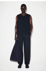 Wool V-Neck Vest Navy - Image 2
