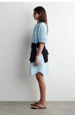 Round-Neck Shirt Blue - Image 2