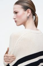 Round-Neck Regular Pullover - Image 2