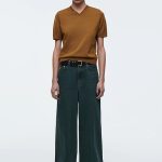 Knitted V-Neck T-Shirt Brown