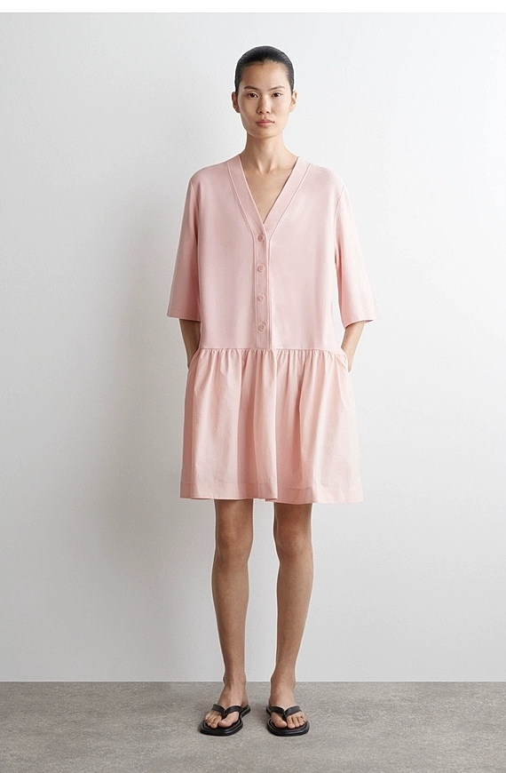 O1CN01dk9hC21u7vuxMkslm_!!4611686018427380567-0-item_pic V-Neck Dress Pink - Image 1
