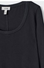 Knitted Slim Dress Navy - Image 4