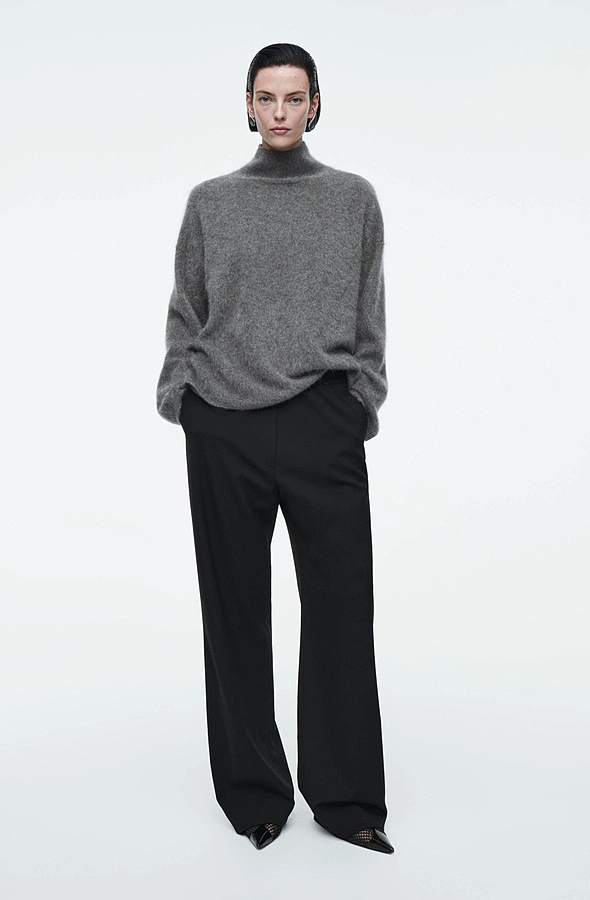 O1CN01hUEYg91u7vpWGaHPe_!!0-item_pic Wool Straight Pants Black - Image 1