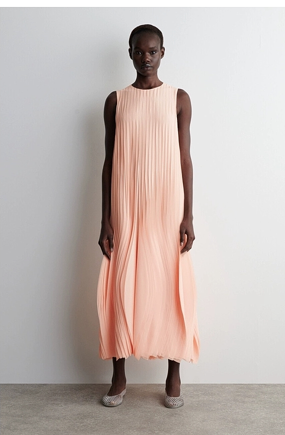 O1CN01i78tM91u7vsqyXKCD_!!4611686018427380567-0-item_pic Pleated Dress Orange - Image 1