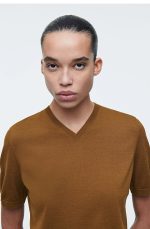 Knitted V-Neck T-Shirt Brown - Image 2