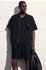 Knitted Round-Neck Vest Black - Image 2