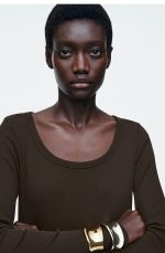 Knitted Slim Dress Brown - Image 2