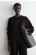 Wool Round-Neck Pullover Black