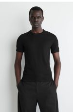 Round-Neck T-Shirt Black