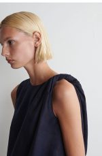 Linen Knotted Top Navy - Image 3