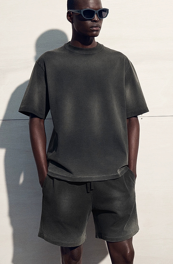 O1CN01zcqeGj1u7vsq8Z9Cj-4101595991 Knitted Drawstring Shorts Black - Image 1