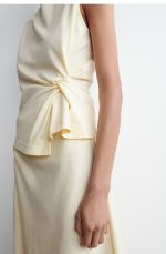 Pleated Vest Cream - Image 4