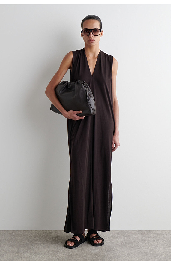 O1CN01QNia781u7vssBSCGQ-4101595991 Broadband Leather Sandals Black - Image 1