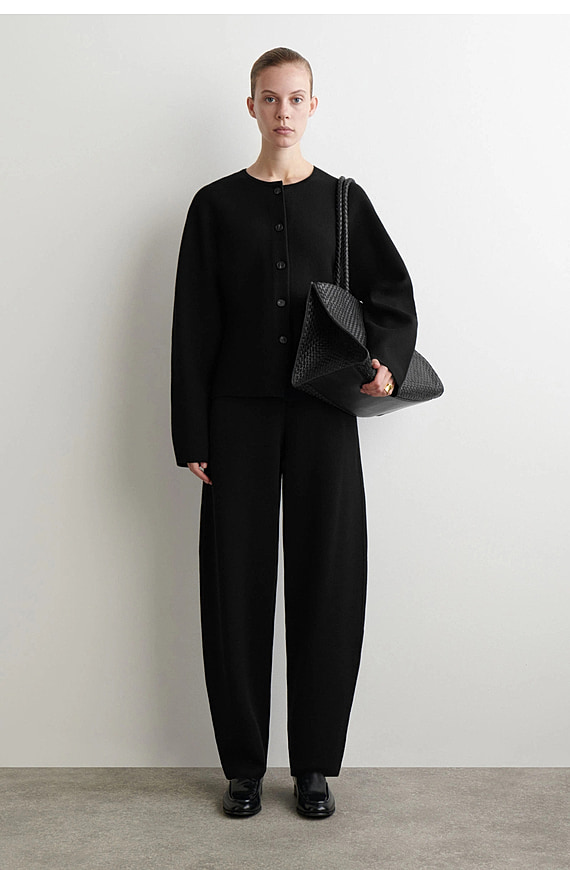 O1CN01UoxQN91u7vvKD08k9-4101595991 Wool Cardigan Black - Image 1