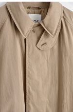 Mock-Neck Jacket Beige - Image 4