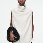 Petal Pleated Zipper Mini Shoulder Cream Black Spring & Fall