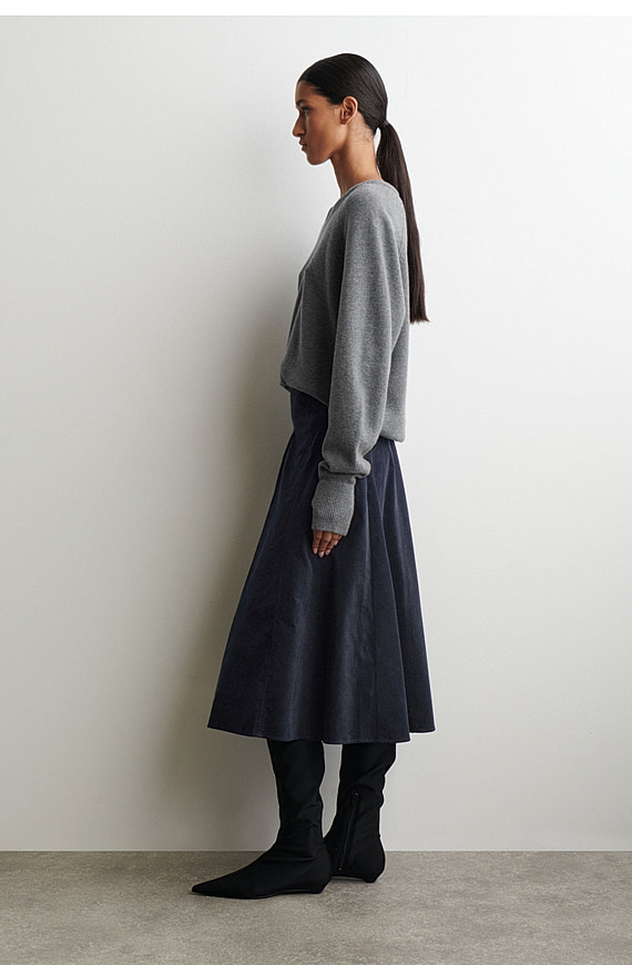 O1CN01h7lNlX1u7vvK9FHGj-4101595991 Corduroy Pleated Skirt Navy - Image 1