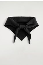 Cashmere Triangle Scarf Black - Image 3
