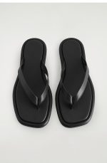 Leather Flip Sandals Black - Image 3