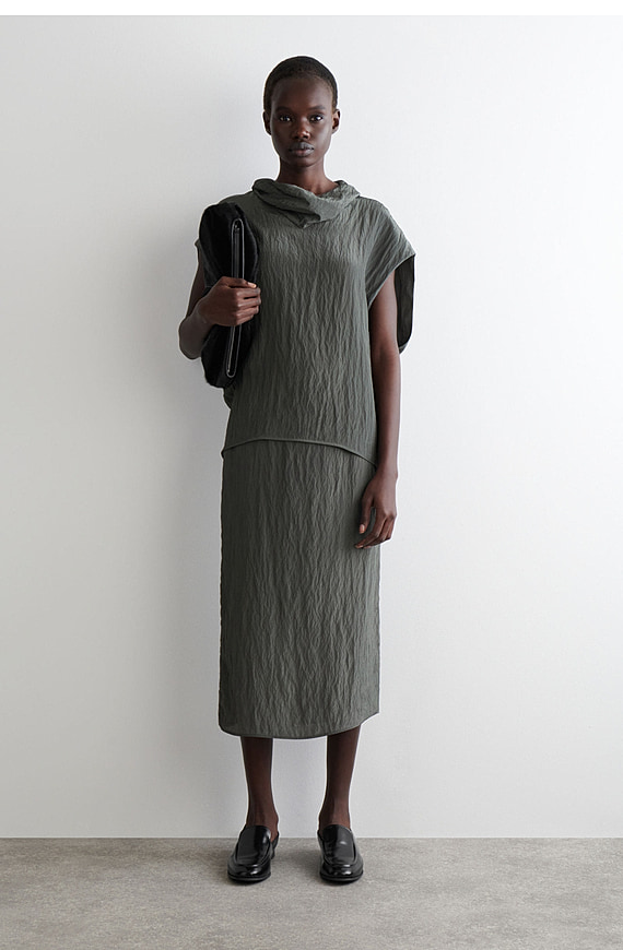 O1CN01zFvcPo1u7vursi59B-4101595991 Top Gray Gray - Image 1