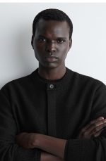 Merino Crew-Neck Cardigan Black - Image 3