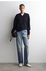 V-Neck Sweater Navy - Image 2