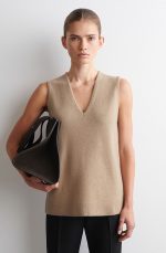 Wool V-Neck Vest Beige